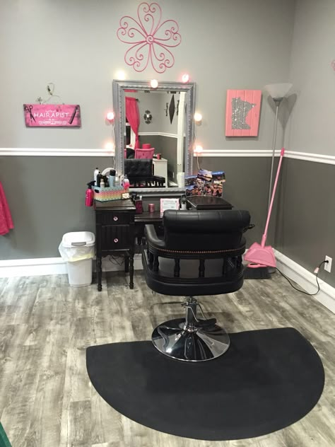 Garage to salon Garage Salon Ideas, Stocktank Pool Ideas, Diy Beauty Room Decor, Diy Beauty Room, Salon Room Ideas, Salon Decor Studio, Salon Suite Ideas, Salon Suite Decor, Beauty Shop Decor