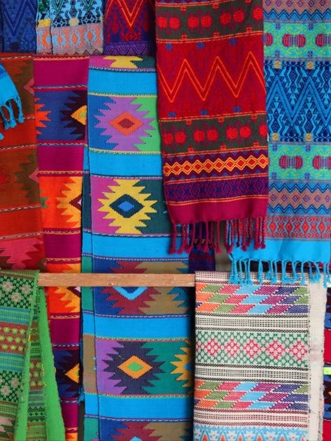 Latin American Textiles, Mexican Fabric Pattern, South American Patterns, Native American Textiles, Zapotec Art, Traditional Mexican Pattern, Mexican Textiles Pattern, Mexico Pattern, South American Textiles