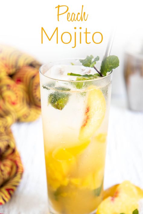 Made with sweet peaches, this Peach Mojito is light, fruity, and refreshing. It is the perfect summer drink. Peach Mojito, Ginger Mojito, Healthy Alcoholic Drinks, Mojito Ingredients, Light Cocktails, Perfect Summer Drink, Mocktail Recipes, Vegan Lunch Recipes, Mojito Recipe