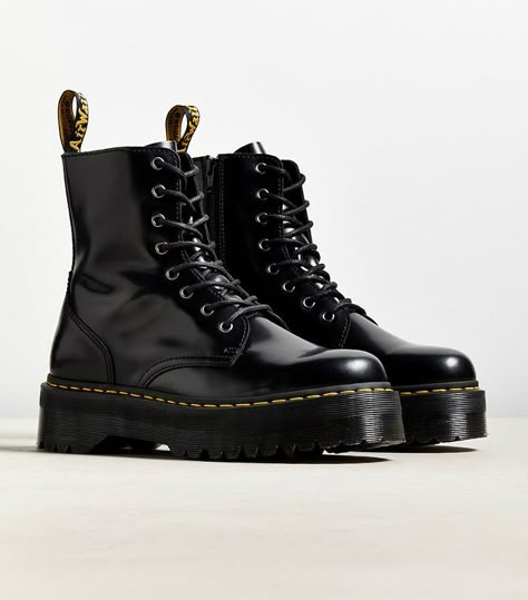 Red Doc Martens, Dr Martens Outfits, Doc Marten Boots, Doc Marten Boot, Jadon Boots, Doc Martens Style, Dr Martens Jadon, Doc Martens Outfit, Martens Style