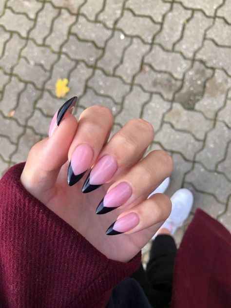 Black French Tip Gel Gelnails Nails Nude Stiletto Almond Short Medium Black French Tip Nails Almond, Tip Nails Almond, French Tip Nails Almond, Natural Almond Nails, French Tip Gel, Black French Tip Nails, Fall Almond Nails, Black French Nails, Black Almond Nails