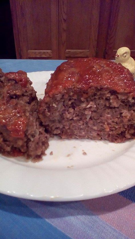 Amish Marriage Meatloaf Amish Meatloaf Recipe, Amish Meatloaf, Chicken Loaf, Recipe For Marriage, Meat Loaves, Mennonite Recipes, Meatloaf Ingredients, Classic Meatloaf Recipe, Good Meatloaf Recipe