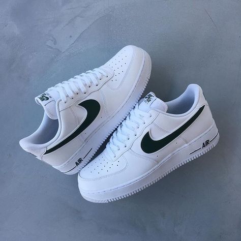 Air Force 1 Low White Black (2018) Nike Air Force White, Nike Air Force Black, Zapatillas Nike Air Force, White Af1, Tenis Air Force, Mode Indie, White Air Force Ones, Snicker Shoes, Nike Air Force 1 Outfit