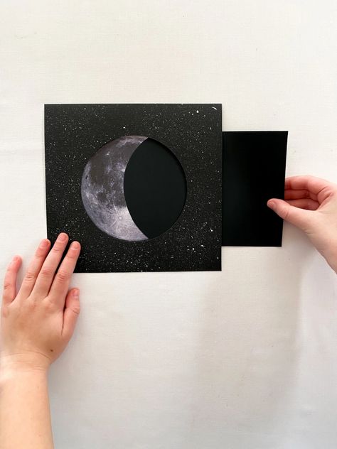 Moon Lessons, Moon Phases Activities, Moon For Kids, Moon Craft, Early Numeracy, Moon Unit, Moon Activities, Eclipses Art, Space Crafts For Kids