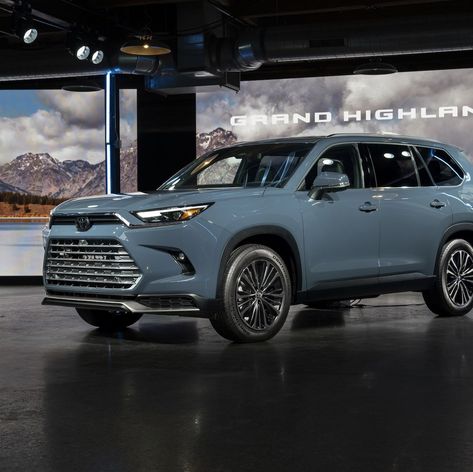 2024 Toyota Grand Highlander Toyota New Car, Toyota Grand Highlander, Eight Passengers, Wallpaper Luxury, Toyota Suv, Toyota Tercel, Mom Car, Car Tattoos, Automotive Mechanic