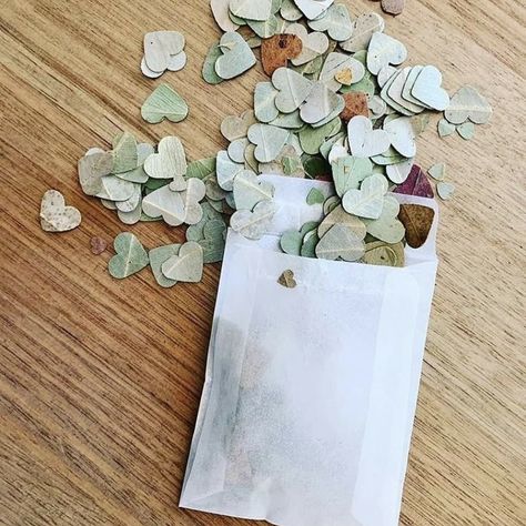 Wedding Leaf Confetti, Leaf Confetti Wedding Leaves, October Mood Board, Star Sea, October Mood, Leaf Confetti, Diy Leaves, Wedding April, Wedding Petals