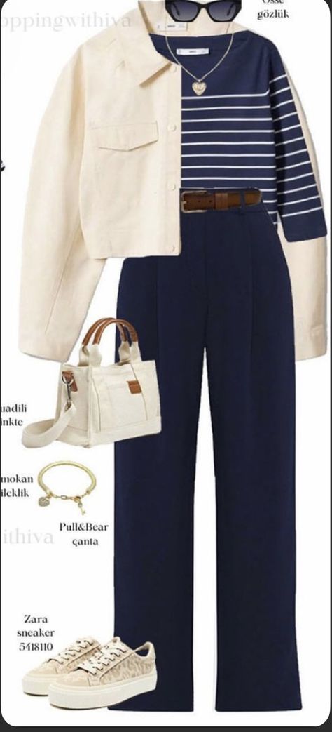 Dark Blue Palazzo Pants Outfit, Wide Leg Navy Blue Pants Outfit, Dark Navy Pants Outfit, Outfit Ideas With Navy Blue Pants, Dark Blue Pants Work Outfit Women, Wide Leg Blue Trousers Outfit, Navy Palazzo Pants Outfit, Navy Blue Palazzo Pants Outfit, Navy Pants Winter Outfit