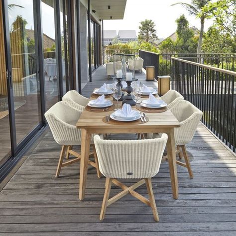 Pin de Happy Habitat em terasa | Mobiliário de exterior, Mesas de jantar ao ar livre, Design de pátios Outdoor Furniture Ideas Backyards, Modern Outdoor Dining, Design Cafe, Set Meja Makan, Dining Inspiration, Mesa Exterior, Outdoor Dining Furniture, Backyard Patio Designs, Outdoor Dining Set