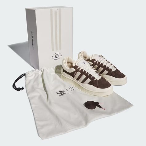 adidas Bad Bunny Last Campus Release Secador Dyson, Bad Bunny Adidas, Adidas Bad Bunny, Bad Bunny Logo, Street Style Magazine, Bunny Shoes, Adidas Originals Shoes, Bunny Logo, Girl Dad