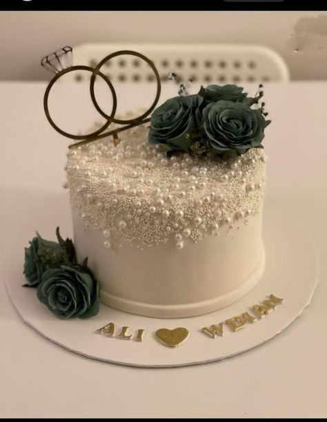 Ring Cake Engagement, Engagement Cakes Simple, Nikah Cake Ideas, Cake Design For Engagement, Nikkah Cake Ideas, Engagement Cake Ideas Elegant, Latest Anniversary Cake Designs, Engagement Theme Cake, Cute Anniversary Cake