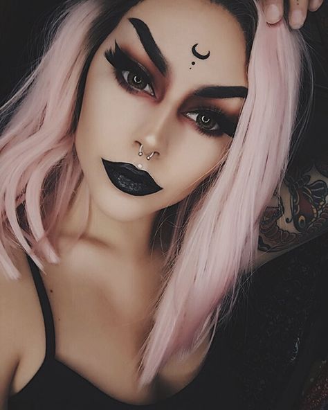 Makeup Karakter, Fete Emo, Halloween Makeup Witch, Halloween Makeup Clown, Makeup Clown, Halloween Make-up Looks, Halloweenský Makeup, Cute Halloween Makeup, Halloween Makeup Pretty