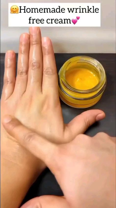 Olive Oil And Vaseline, Bridal Care, Homemade Wrinkle Cream, Natural Skin Care Ingredients, Clear Healthy Skin, No Wrinkles, Natural Skin Care Remedies, Daily Hacks, Natural Face Skin Care