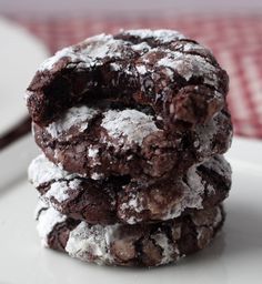 Crinkle Cookies Chocolate, Flourless Chocolate Cookies, Gooey Butter Cookies, Xmas Recipes, Flourless Cookies, Chocolate Crinkle, Gooey Butter, Gooey Cookies, Fudge Cookies