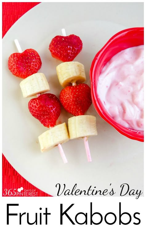 Valentine's Day snacks for kids | strawberry | snacks for school | healthy Valentine's Day snacks | fruit sticks | fruit skewers | fun snack Fruit Valentines, Kabobs Fruit, Fruit Kabobs Kids, Strawberry Snacks, Valentines Party Food, Valentines Breakfast, Valentines Snacks, Healthy Valentines, Valentine's Day Treats