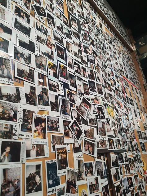 Polaroid wall Aesthetic Bedroom Picture Wall, Bar Photo Wall, Polaroid Wall Display, Wall Of Polaroids, Polaroid Wall Aesthetic, Polaroids On Wall, Polaroid Room Decor, Polaroid Wall Ideas, Polaroid Photo Wall