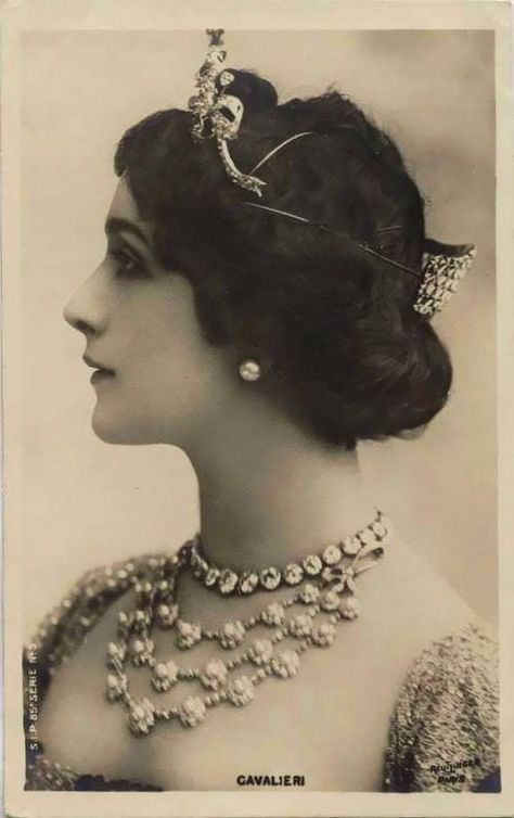 Film Acting, Italian Opera, Lady Photo, Lina Cavalieri, Wearing Pearls, Glamour Vintage, Portrait Vintage, Old Photography, Vintage Lady