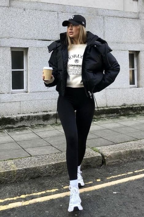 North Face Jacket Outfit, Baddie Winter Outfits, Women Puffer Jacket, Nyc Winter Outfits, Winter Jacket Outfits, Autumn Street, Oversized Puffer Jacket, Plus Size Winter Outfits, Nyc Outfits