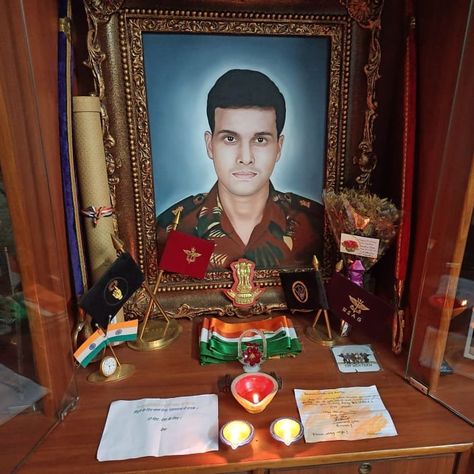 Soldier Love Quotes, Major Sandeep Unnikrishnan, Sandeep Unnikrishnan, Defence Quotes, Soldier Love, Learn Biology, Indian Army Special Forces, Indian Army Quotes, Army Man