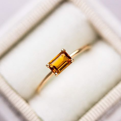 Yellow Gemstone Ring, Octagon Ring, Citrine Ring Engagement, November Birthstone Ring, Ring Baguette, Birthstone Rings, Emerald Cut Engagement, Personal Image, Zierlicher Ring