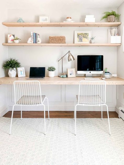 Follow this simple tutorial to build a modern DIY floating desk for the perfect solution to creating a home office or homeschooling space. Diy Desk Shelves, Floating Desk And Shelves, Diy Floating Desk, Desk And Shelves, Office Nook, Floating Desk, Diy Office, Small Home Office, Style Deco