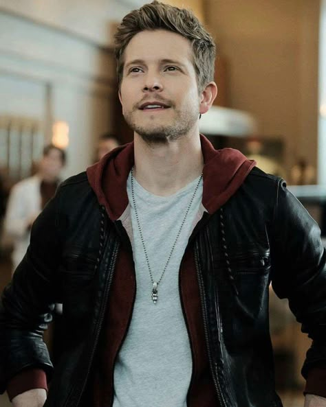 Conrad The Resident, The Resident Tv Show, Conrad Hawkins, Logan Huntzberger, Rory And Logan, Tattoo On Back, Matt Czuchry, Team Logan, Handsome Male Models