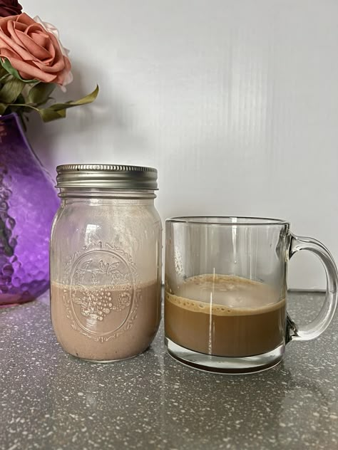 Mocha Creamer Homemade, Cafe Mocha Creamer Recipe, Hot Chocolate Coffee Creamer, Homemade Mocha Creamer, Diy Chocolate Coffee Creamer, Diy Mocha Creamer, Diy White Chocolate Coffee Creamer, White Chocolate Mocha Creamer Recipe, Diy Mocha Coffee Creamer