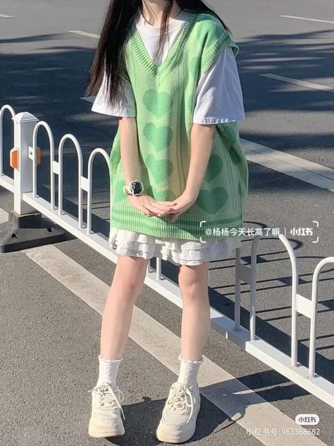 Cute Green Outfits Aesthetic, Kawaii Street Fashion, Kawaii Fashion Outfits, Swaggy Outfits, Kpop Fashion Outfits, Kawaii Clothes, Teenage Fashion Outfits, Korean Outfits, Casual Style Outfits