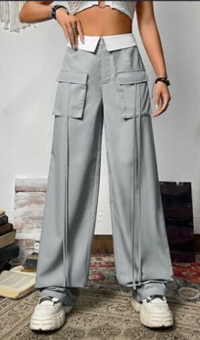 Celana Fashion, Cargo Outfit, Mode Kimono, Women Cargo Pants, Trouser Design, Shein Icon, Cargo Pants Outfit, Cargo Pant, Cargo Pants Women