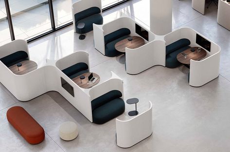 Now is the time for workplaces and commercial venues to showcase the flexibility and agility of office furniture we’ve known and loved all along. Upholstered Walls, Office Space Design, Modular Walls, Simple Room, Open Office, Workplace Design, Workspace Design, Modular Furniture, Coworking Space