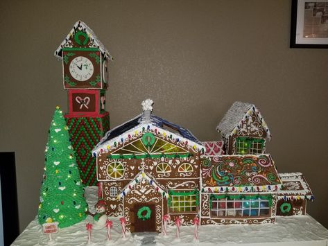 Santa's workshop, #gingerbread house Gingerbread Santas Workshop, Faux Gingerbread, Gingerbread Creations, Gingerbread House Candy, Gingerbread House Template, Gingerbread House Designs, House Template, Gingerbread House Decorations, Santa's Workshop