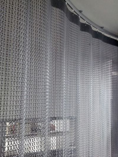 Anodized aluminum chain link curtain is increasingly used in indoor and outdoor applications. There are three main reasons why anodized chain link curtain is so popular. First, anodized aluminum has superior corrosion resistance, wear resistance and paint primers and glues Curtain Shades, Chain Curtain, Curtains To Go, Curtain Room Divider, Screens Room Dividers, Movable Walls, Steel Curtain, Drop Cloth Curtains, Curtain Room