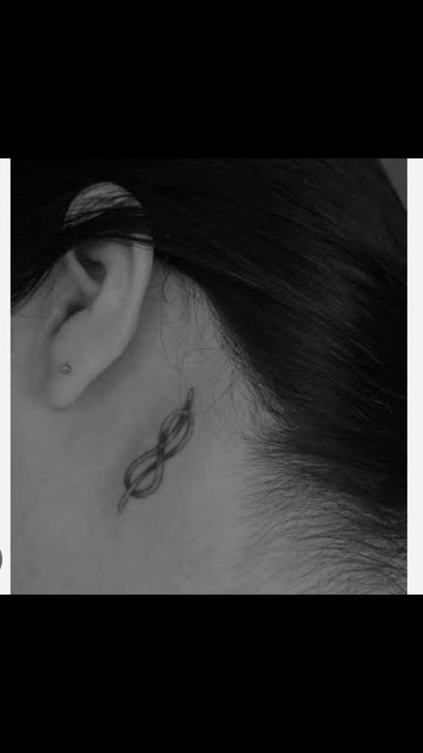 Culpa Mia Tattoo Meaning, Eight Knot Tattoo, 8 Knot Tattoo, Neck Back Tattoo, Back Ear Tattoo, Tattoos Behind The Ear, Rope Tattoo, Behind The Ear Tattoo Ideas, Behind Ear Tattoos