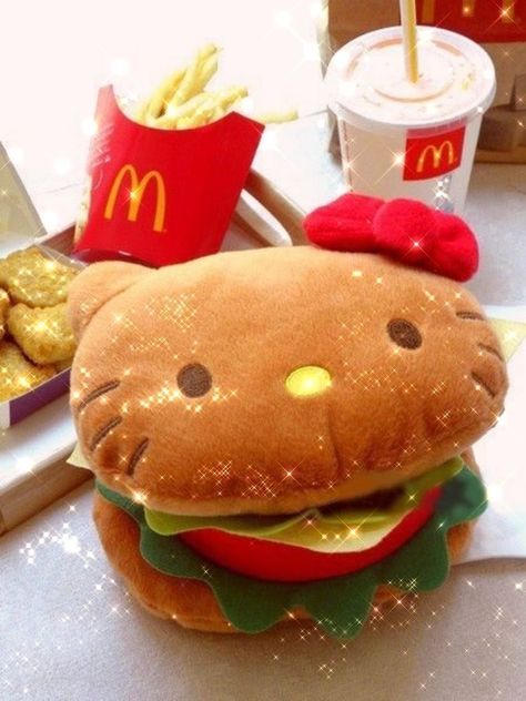 Aesthetic Burger, Mcdonald's Aesthetic, Hello Kitty Mcdonalds, Mcdonalds Fast Food, Chicken Honey, Hello Kitty Gifts, Burger Fries, Charmmy Kitty, Hello Kitty Rooms