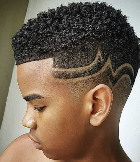 imagen descubierto por Quo. Blvck Goddess. Descubre (¡y guarda!) tus propias imágenes y videos en We Heart It Hair Designs For Boys, New Men Hairstyles, Black Haircut Styles, Hair Designs For Men, Black Boys Haircuts, Waves Haircut, Shaved Hair Designs, Boys Haircut, Black Men Haircuts