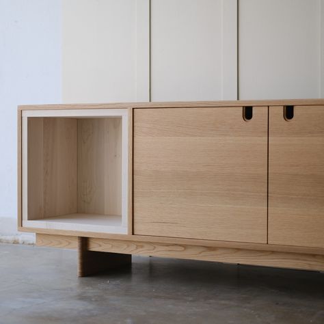 Modern Oak Furniture, Plywood Joinery, Japanese Home Office, White Oak Console, White Oak Sideboard, Floating Sideboard, Oak Credenza, White Oak Furniture, Bench Living Room