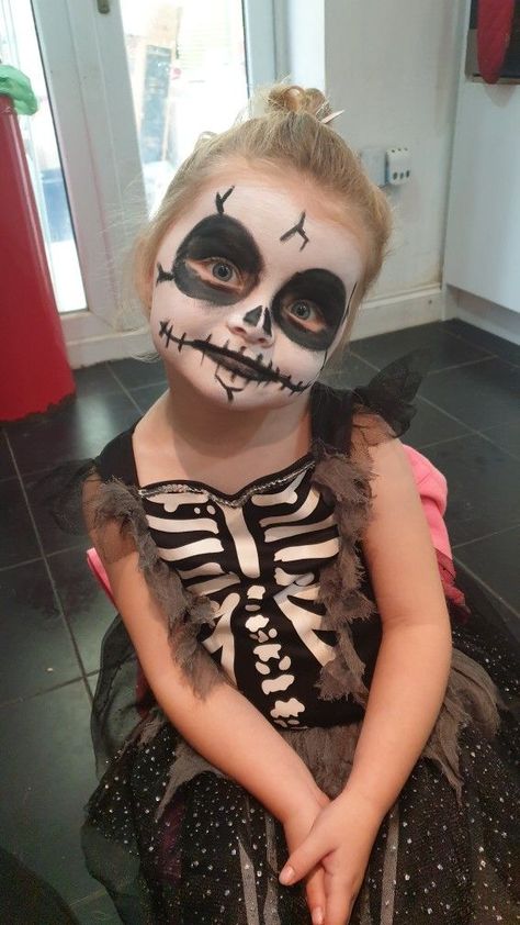 Skeleton Facepainting Kids, Halloween Skeleton Face Paint, Toddler Skeleton Face Paint, Kids Skeleton Face Paint Easy, Skeleton Face Paint Easy Kids, Easy Skeleton Face Makeup, Kid Skeleton Face Paint, Diy Skeleton Face Paint Easy, Skeleton Makeup Easy Kids