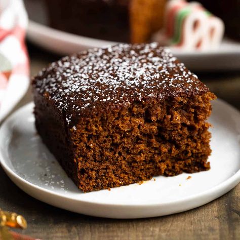 With a soft and tender texture and balance of sweetness and spice, easy old-fashioned gingerbread cake is sure to become a family favorite. Gingerbread Dessert, Gingerbread Cake Recipe, Homemade Gingerbread, Blackstrap Molasses, Gingerbread Recipe, Gingerbread Cake, Sour Dough, Perfect Cake, Chocolate Cake Recipe