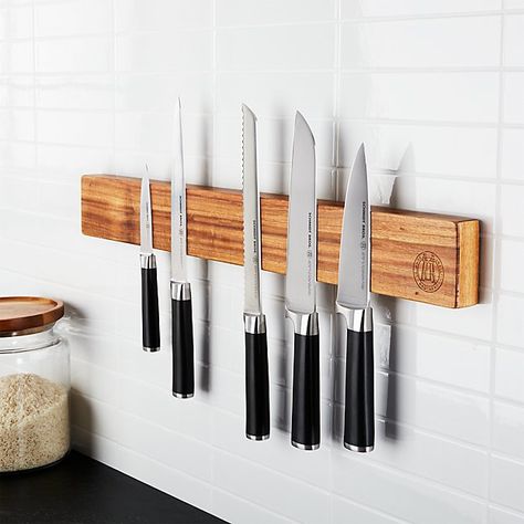 Beautiful Magnetic Wall Mounted Knife Holders and Where to Hang Them Crate Bar, Knife Magnet, Kitchen Knife Storage, Best Kitchen Knives, Magnetic Knife Holder, Knife Rack, Cutlery Storage, Knife Storage, Knife Holder