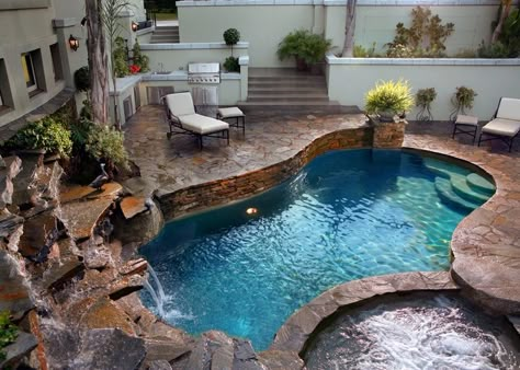 Backyard Pool Design, Kleiner Pool Design, Building A Swimming Pool, Living Pool, Design Backyard, Small Swimming Pools, Pool Backyard, Mini Pool, Small Pool Design