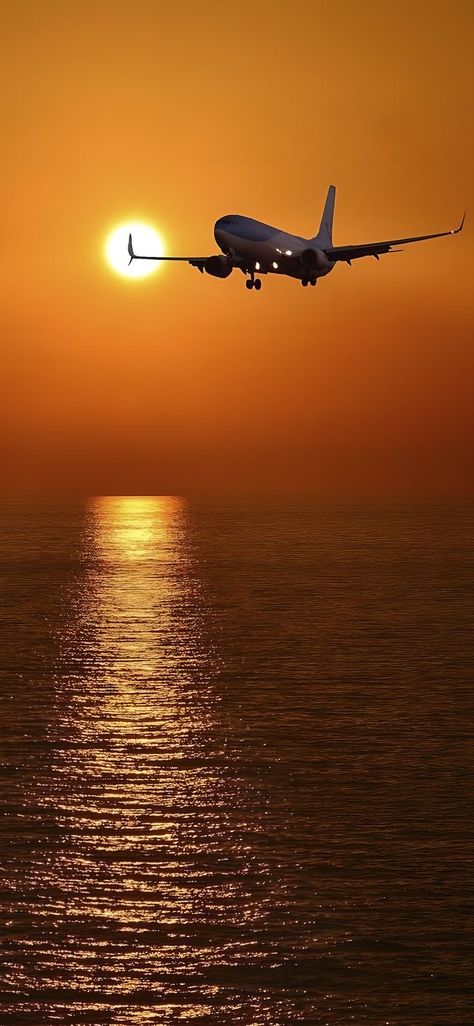 Aeroplane Wallpaper Iphone, Aeroplanes Wallpaper, Aviation Aesthetic Wallpaper, Aviation Wallpaper Iphone, Airplane Wallpaper Iphone, Airplane Wallpaper Aesthetic, Airplane Aesthetic Wallpaper, Aeroplane Aesthetic, Aviation Wallpaper