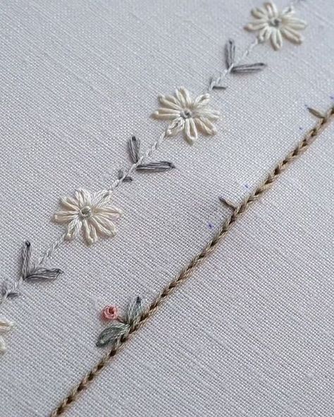 Embroidery Stitches Beginner, Basic Hand Embroidery Stitches, Simple Hand Embroidery Patterns, Ribbon Embroidery Tutorial, Diy Embroidery Designs, Bead Embroidery Tutorial, Hand Embroidery Patterns Flowers, Hand Embroidery Videos, Diy Embroidery Patterns