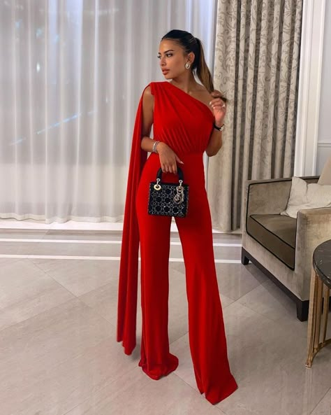 Prom Jumpsuit Classy, Elegant Jumpsuit Classy, Jumpsuit Elegant Chic, Red Jumpsuits Outfit, Jumpsuit Outfit Wedding, Classy Jumpsuit Outfits, Prom Jumpsuit, Fancy Jumpsuit, Classy Prom