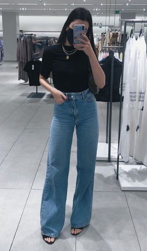 Aesthetic Outfits Wide Leg Jeans, Early 30s Age Fashion, Everyday College Outfits Summer, Pintrest Outfit, Wide Leg Jeans Outfit Summer, Outfits Formal, Wide Leg Jeans Outfit, Casual College Outfits, Everyday Fashion Outfits