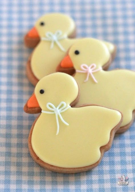 Brown Sugar Cookie Recipe + Baby Duck Cookie How To | Sweetopia Teething Cookies, Baby Oatmeal, Baby Biscuits, Brown Sugar Cookie Recipe, Duck Cookies, Baby Cookie, Brown Sugar Cookies, Baby Duck, Sugar Cookie Recipe