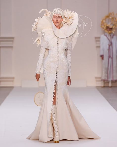 2024 Haute Couture Week's Best Looks: From Fantastical To Subversive 2024 Couture, Couture 2024, Collection Couture, Custom Wedding Dress, Dior Couture, Wedding Dress Couture, Couture Week, Couture Runway, Couture Wedding