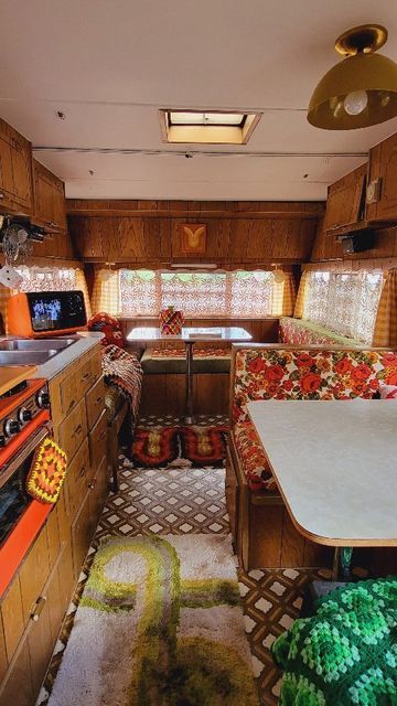 80s Camping, Vintage Motorhome, Retro Rv, Dream Camper, Vintage Camper Interior, Motorhome Interior, Camper Interior Design, Vintage Camper Remodel, Trailer Decor