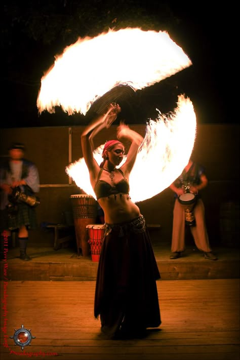 "Viollca" with the Sonic Sidhe Tribe - Pseudography Image Forge  Kansas City Renaissance Festival Fantasy Festival Aesthetic, Duo Tricks, Fire Spinning, Martial Arts Master, Fire Festival, Fire Dancer, Night Circus, Flow Arts, Anatomy Poses