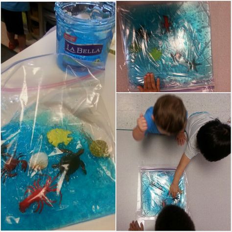 Preschool under the sea Ocean in a bag or sensory bag  blue hair gel large ziplock freezer bags (double the bags) sea creatures and tape down to a table kids love it Sea Creatures Crafts, Sensory Bag, Ocean Theme Preschool, Sensory Bags, Ocean Activities, Sensory Activities Toddlers, Under The Sea Theme, Sea Crafts, Work Activities