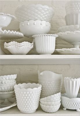 a classic collection of milk glass Glass Wedding Centerpieces, Milk Glass Wedding, Milk Glass Collection, White Dishes, Wedding Vintage, Davao, World Of Interiors, Glass Vases, White Milk Glass