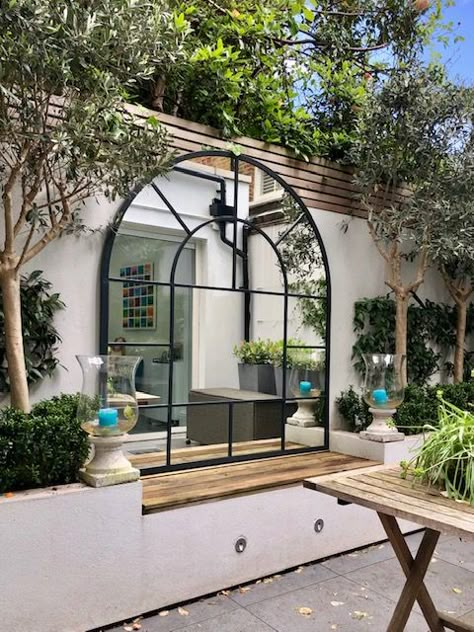 Outdoor Mirrors, Garden Mirror, Small Courtyard, Courtyard Ideas, Small Courtyard Gardens, Courtyard Gardens Design, Courtyard Gardens, Back Garden Design, Small Courtyards